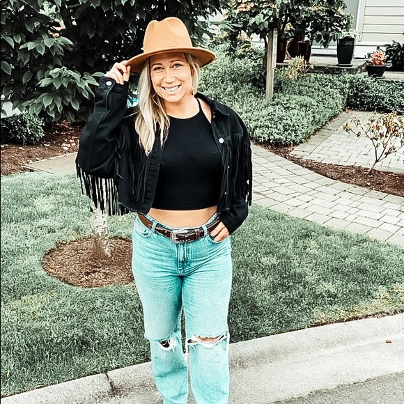 Meet your Posher, Tanya - Picture 1 of 1